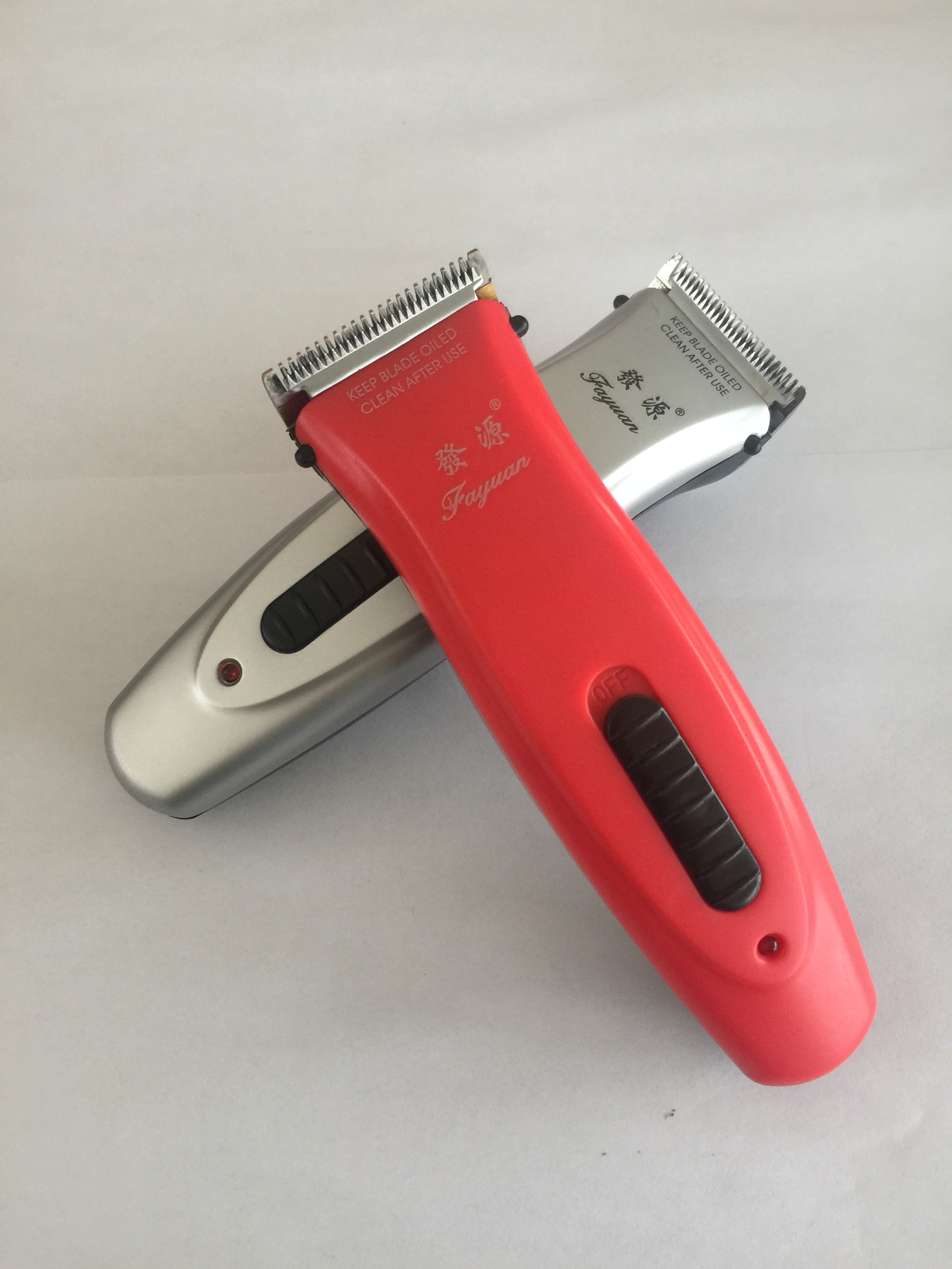 Powerful Torque Rechargeable Hair Clipper Silver Red Color For Volume Hair Cutting